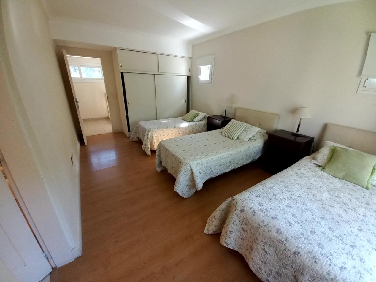 CHALET EN CARILO, Entorno natural con Piscina y Quincho