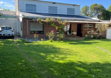 Casa en venta en Parque Hermoso, con importante Galpon para distintos rubros